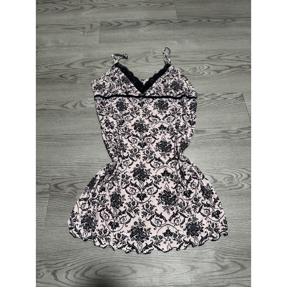 Gilligan & O'Malley Pink and Black Lace Trim Slip Chemise